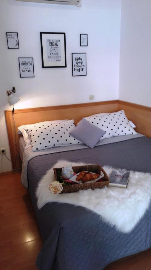 Apartments Milena & Ante Makarska Esterno foto