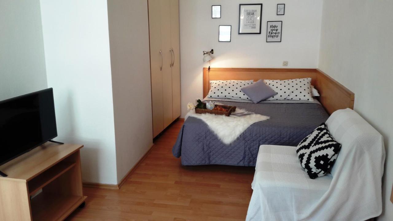 Apartments Milena & Ante Makarska Esterno foto